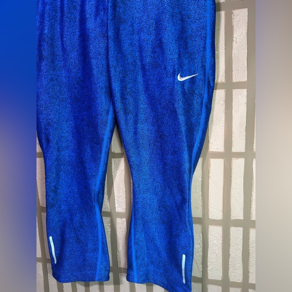 Nike DRI-FIT Capris SIZE Small - Picture 5 of 7